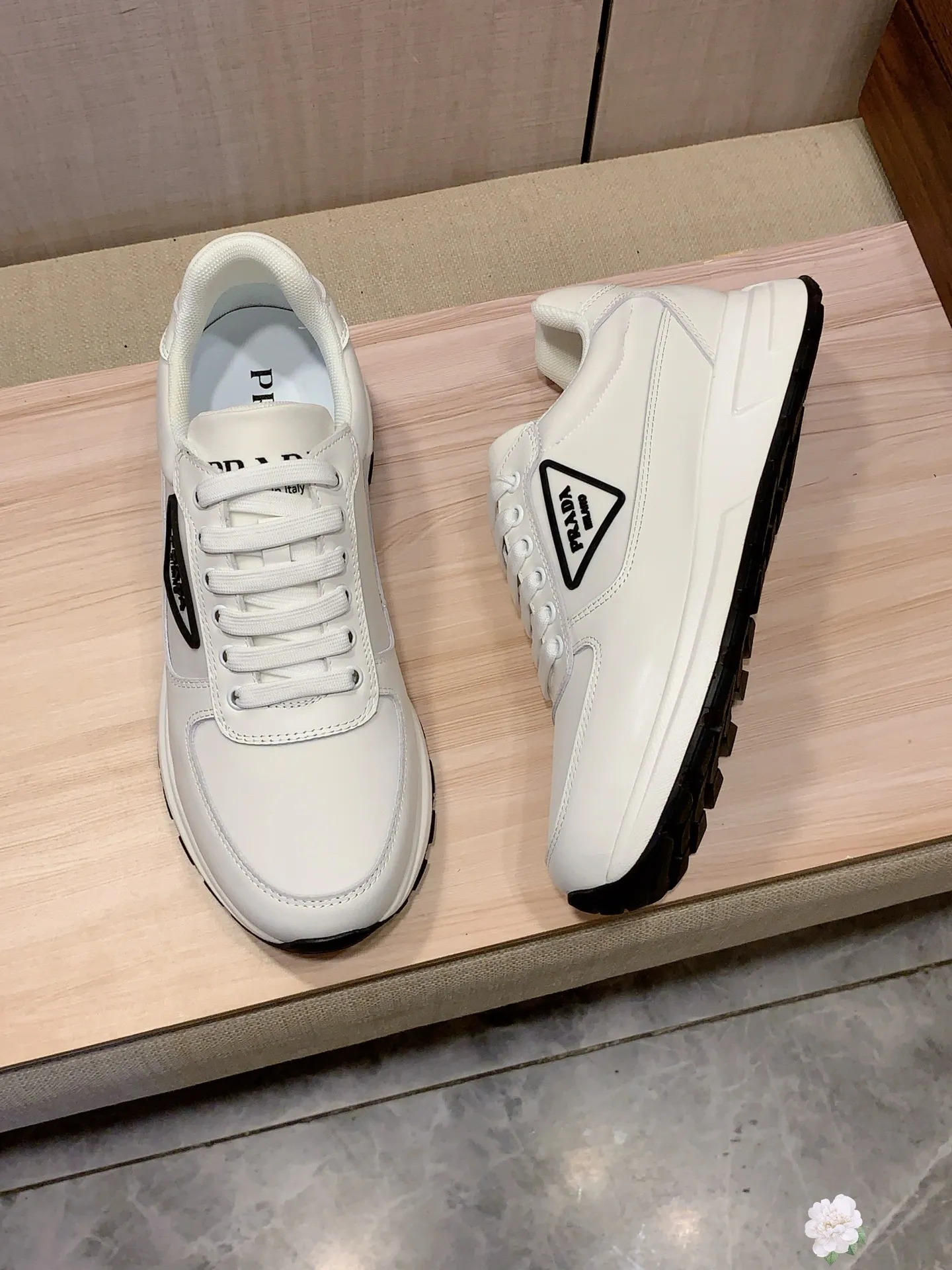 Men's Men's Shoes💰420💰💰🎩🎩[Lightning][Lightning] "PRADA*" The latest and most popular casual shoes, top brand [seduce] luxury~purchase, top~quality. [Strong] The upper is made of imported breathable cowhide with material ➕ breathable sheepskin feet (•) and fine workmanship. The original stylish and stylish soft rubber wear-resistant and non-slip outsole is light and comfortable on the feet. The real thing looks better when photographed. 085: code: 38-44, 3️⃣ colors selected